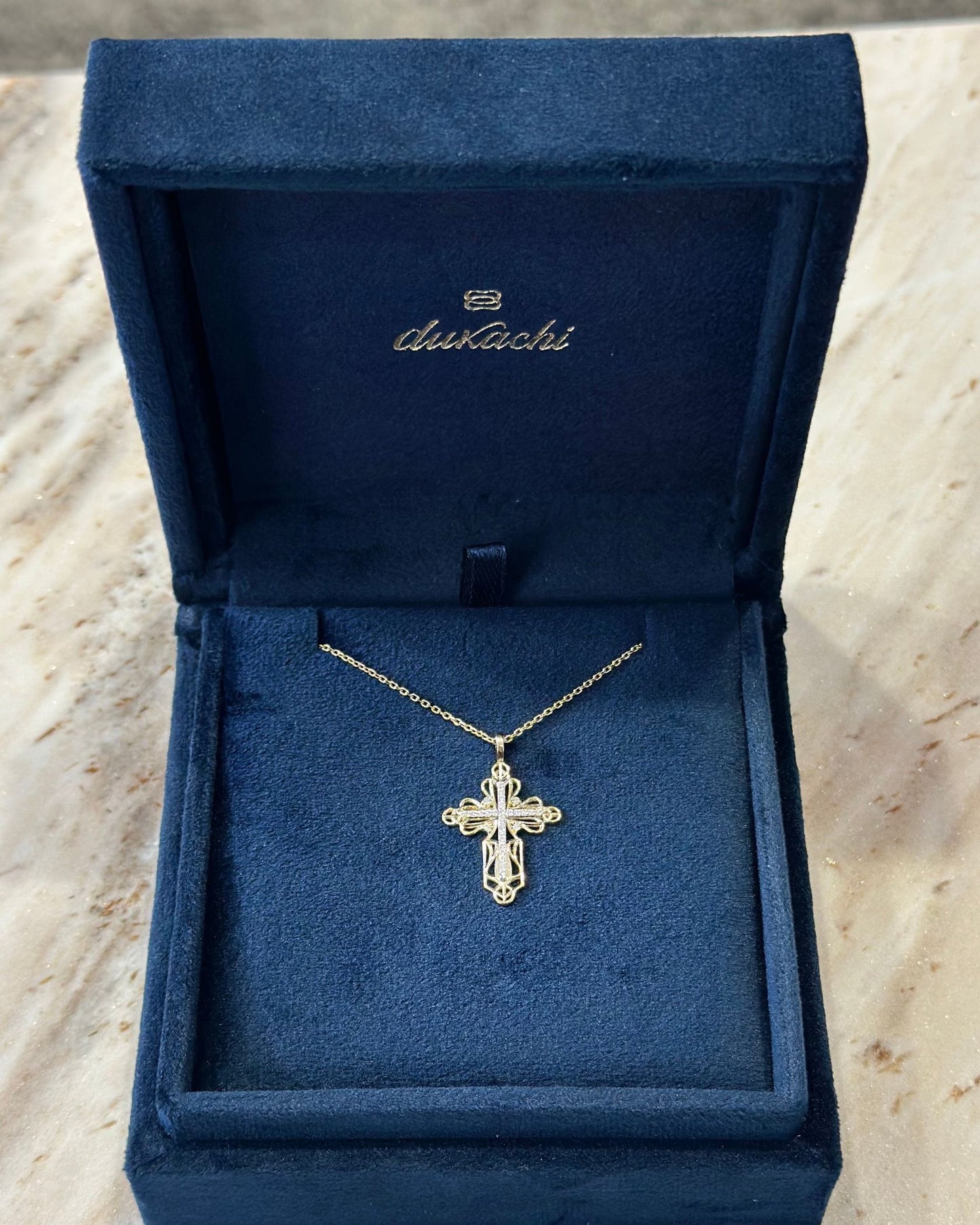 Хрестик з діамантами