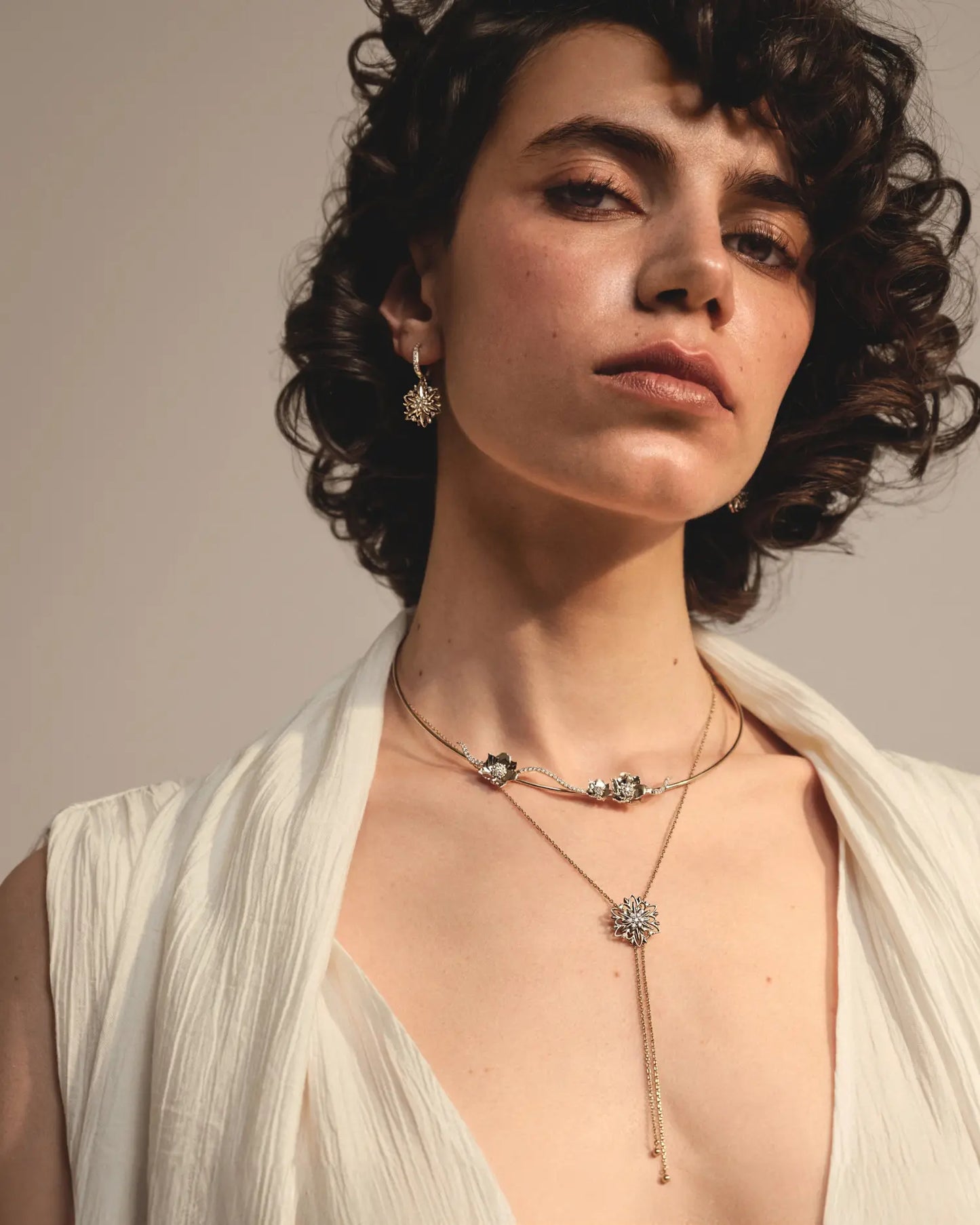 Золоте кольє-вінок Анемона