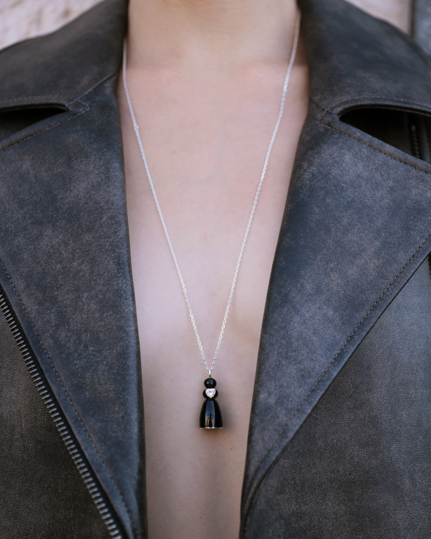 Підвіска Лялька з емаллю