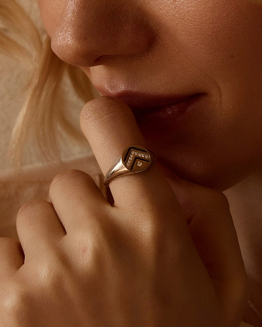 Золота каблучка Кольори Роду