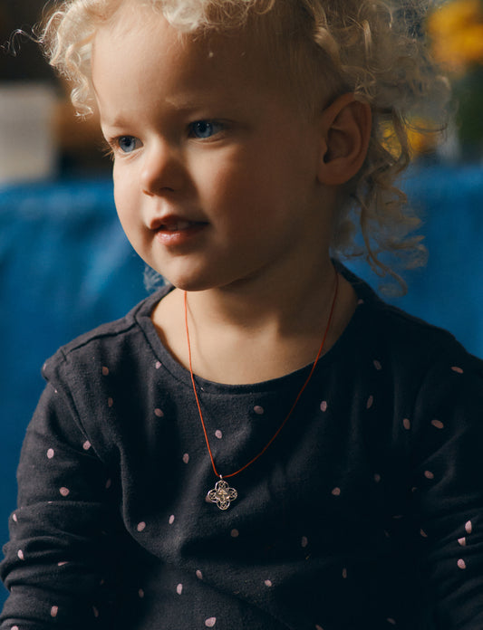 Золота підвіска хрестик Спаси і Збережи