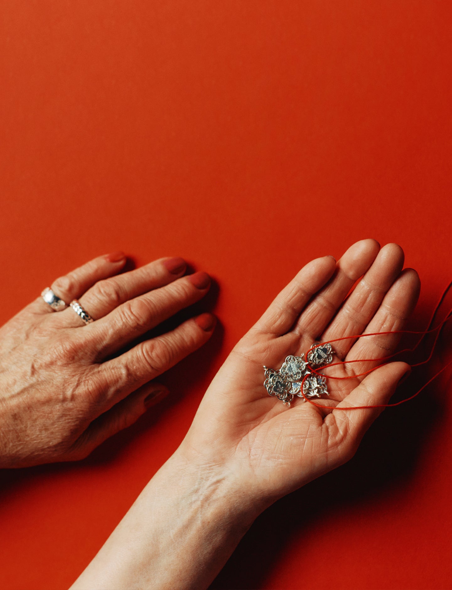 Золота підвіска хрестик Спаси і Збережи