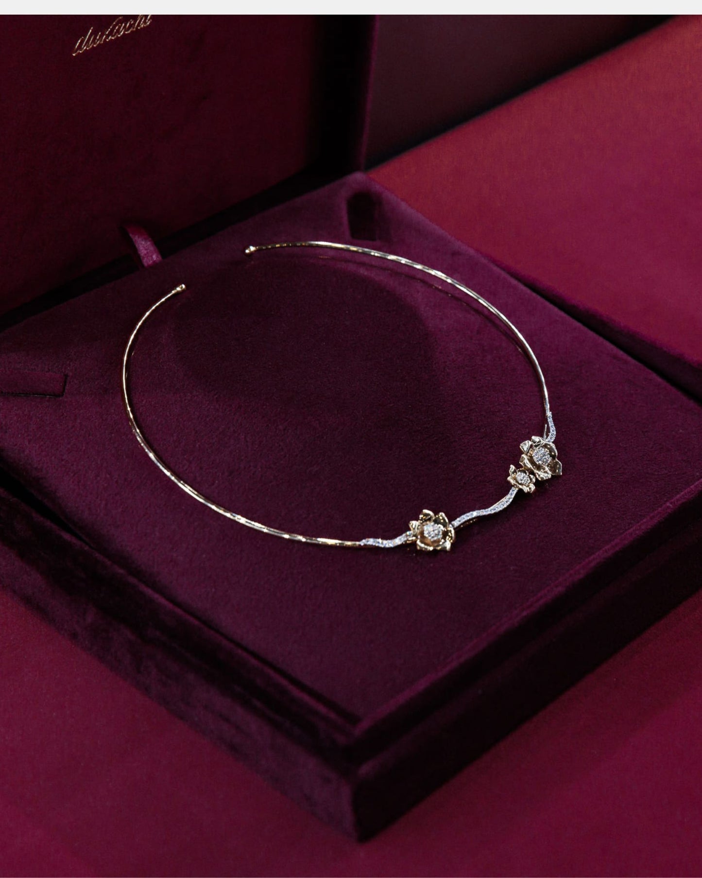 Золоте кольє-вінок Анемона