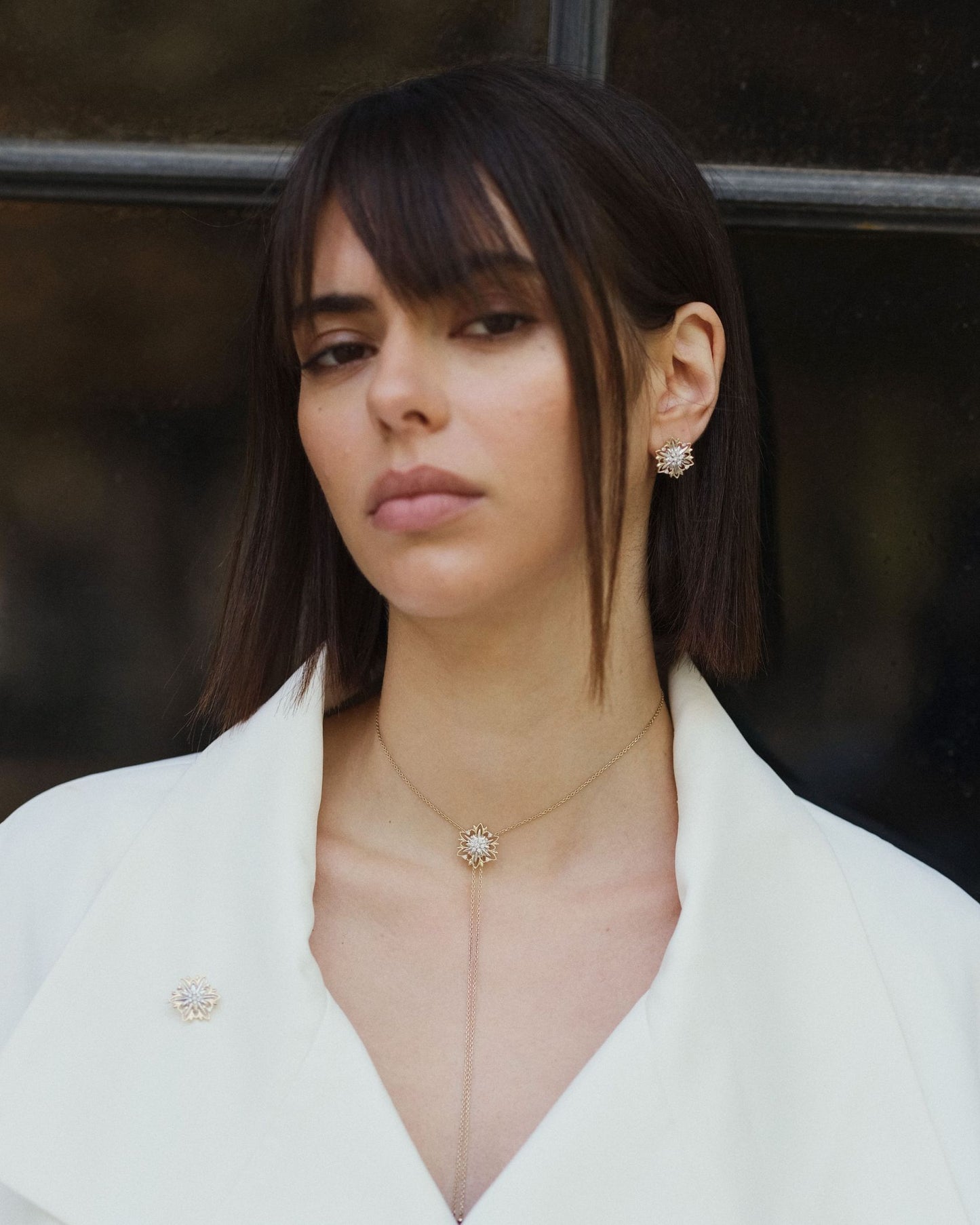 Золоті сережки Едельвейс з діамантами міні