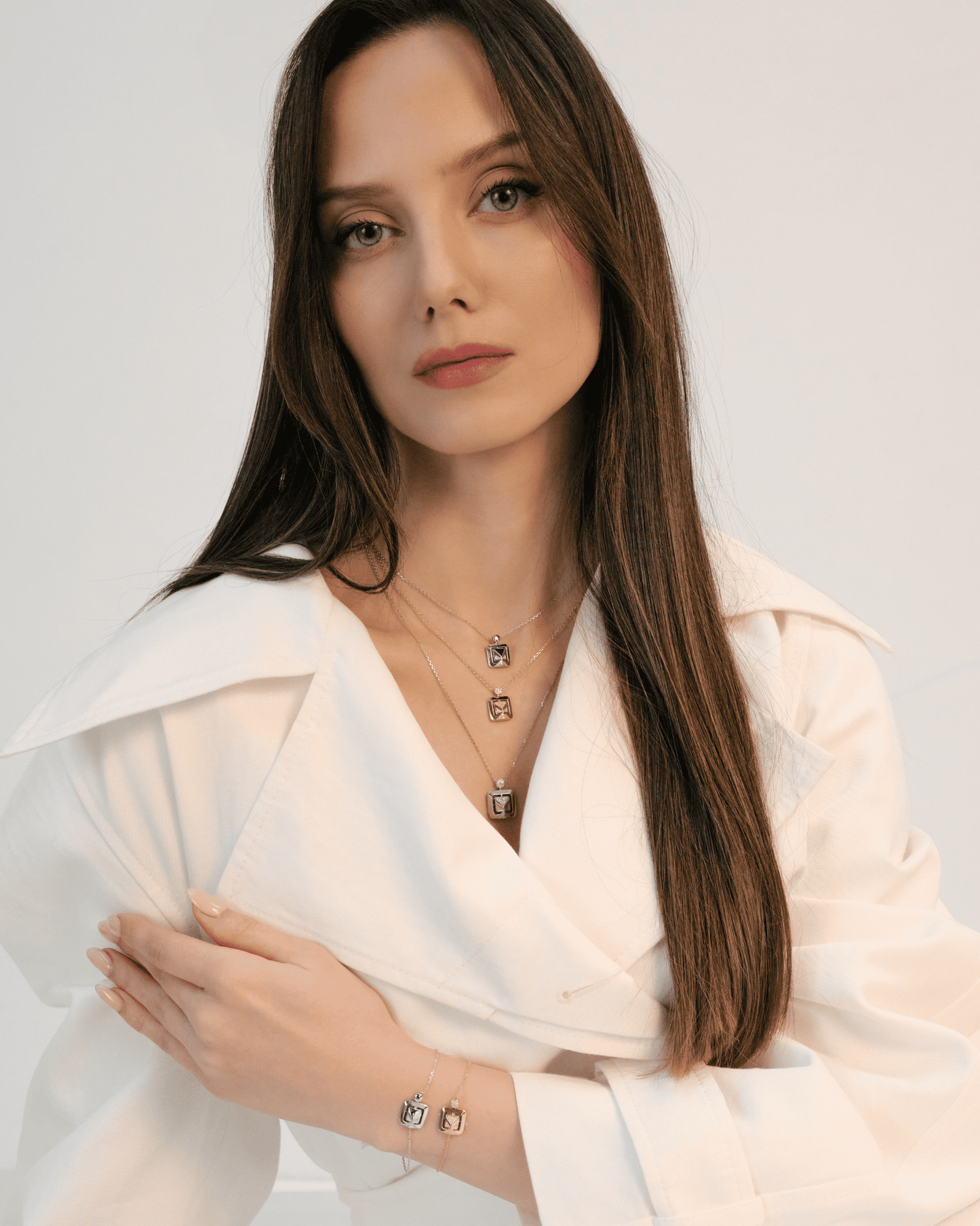 Срібна підвіска ORA