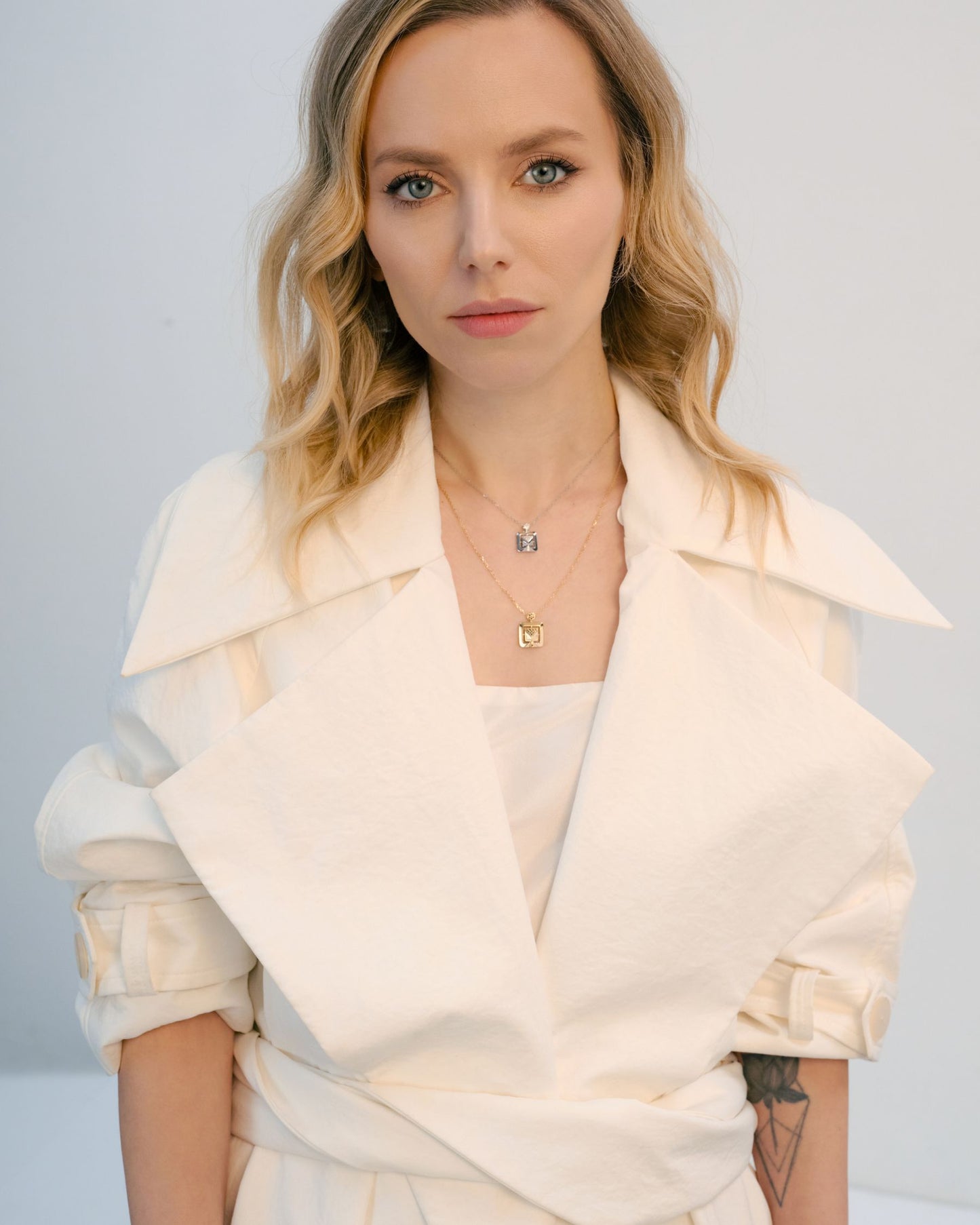 Срібна підвіска ORA