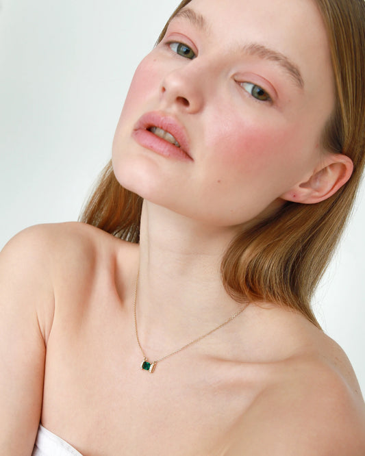 Золоте кольє Есмеральда з сапфіром