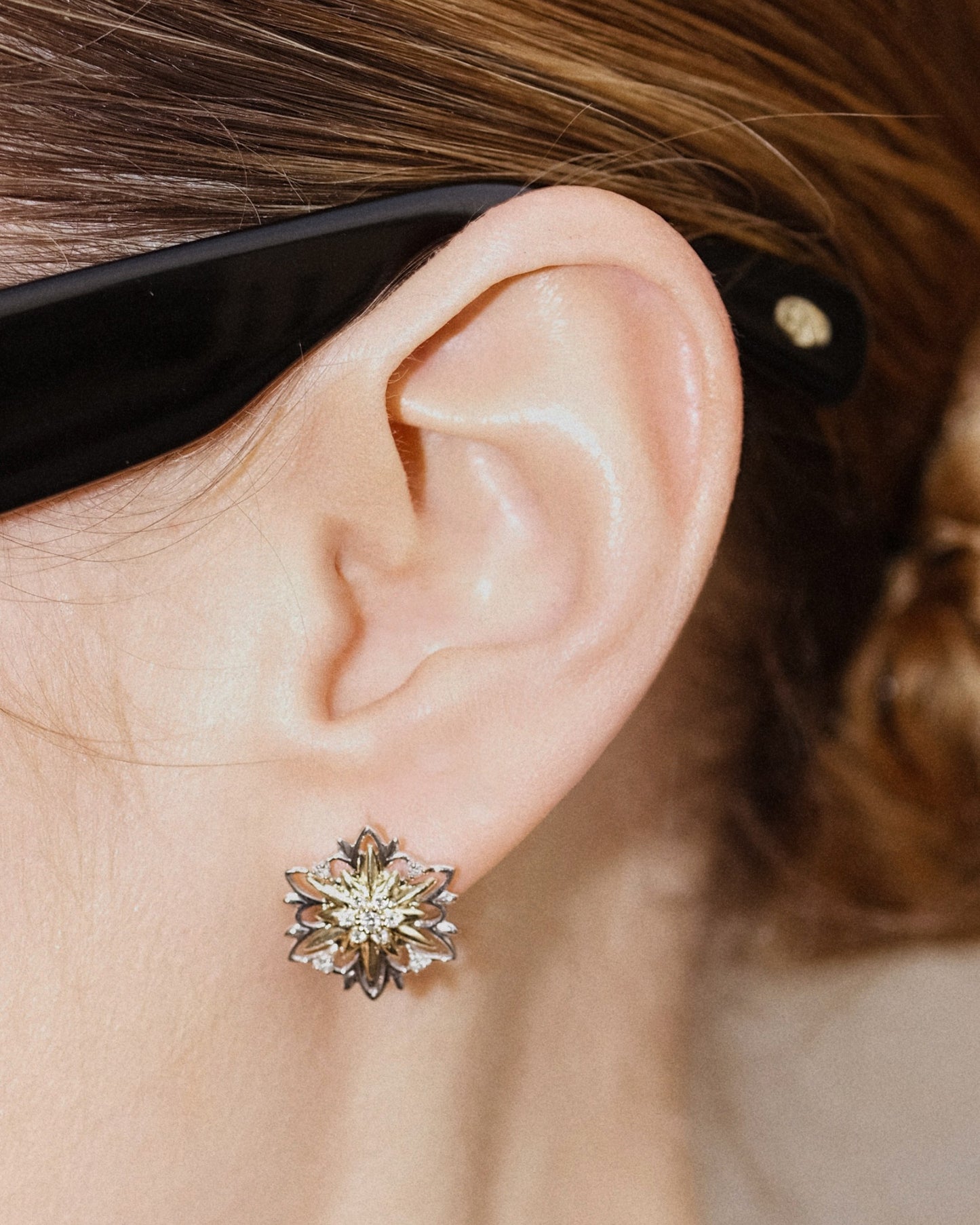 Золоті сережки Едельвейс з діамантами (розмір L)