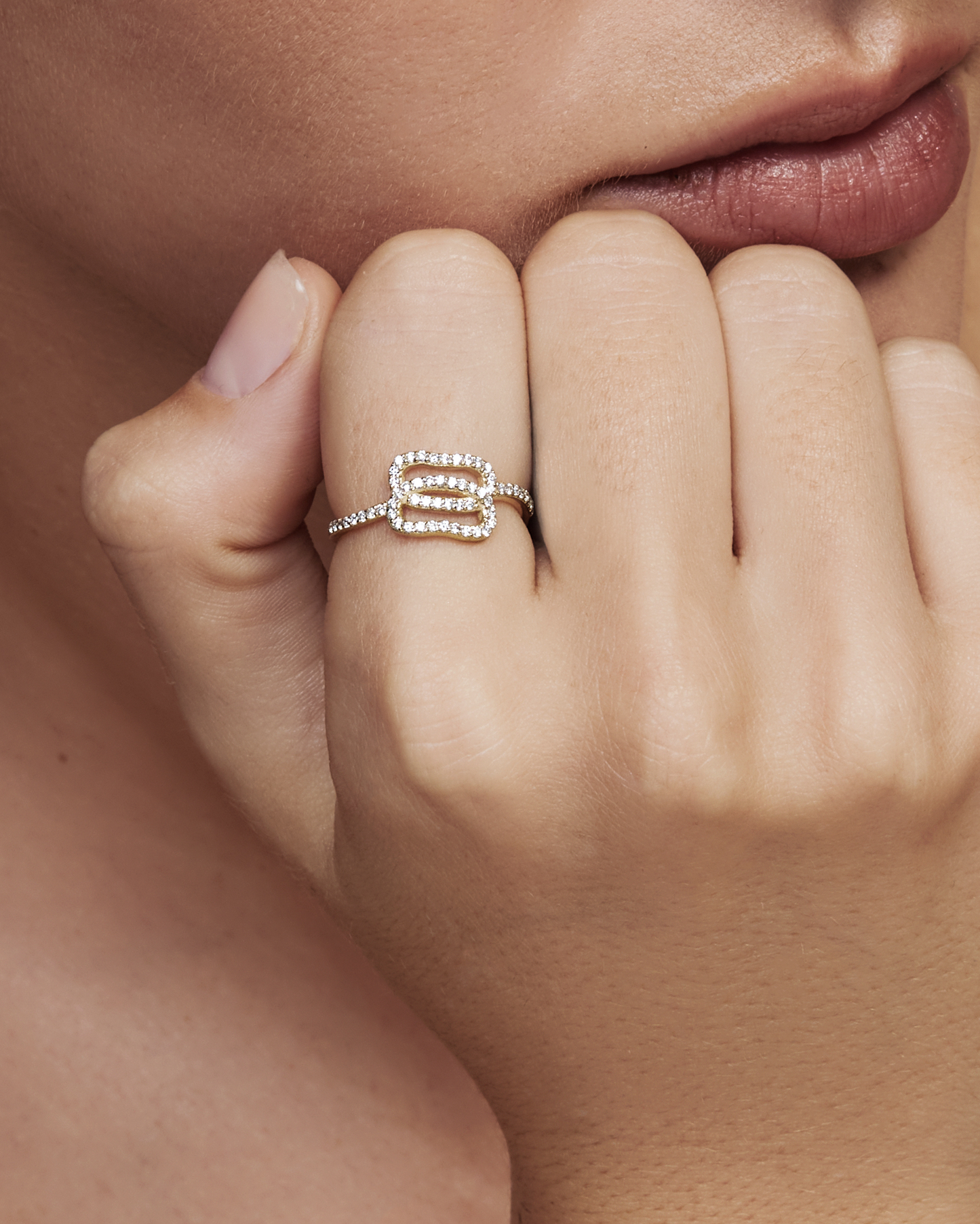 Золота Каблучка Дукач з діамантами напівпаве