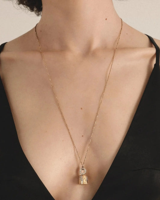 Золота підвіска «Паска»