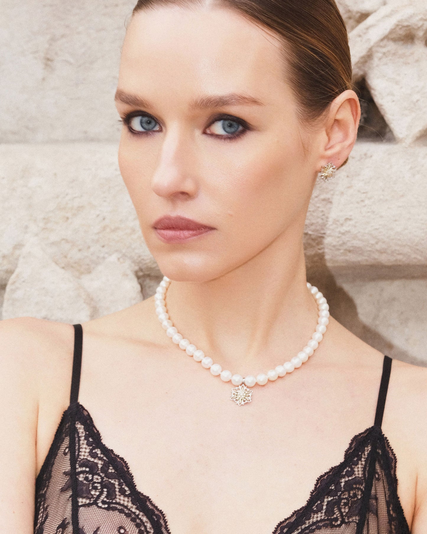 Кольє Едельвейс з діамантами та перлами